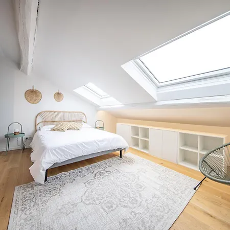 Le Toit De Carmes - Esprit Rooftop En Hyper Centre - Moderne Et Confort - Wifi Et Clim - Elite Premium Services